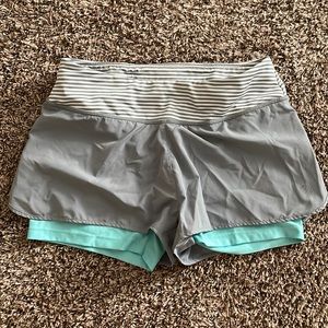 2-in-1 Gray Turquoise Workout Shorts with Zipper Pocket